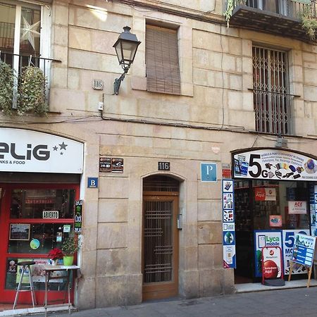 Pension Bertolin Barcelona Exterior photo